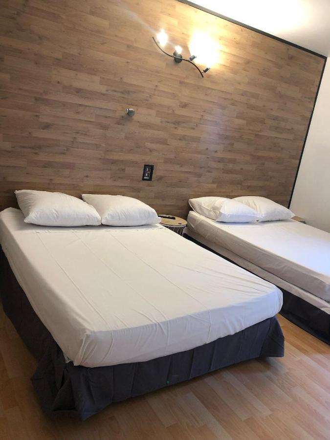 Hotel La Garenne Tresserre Екстериор снимка