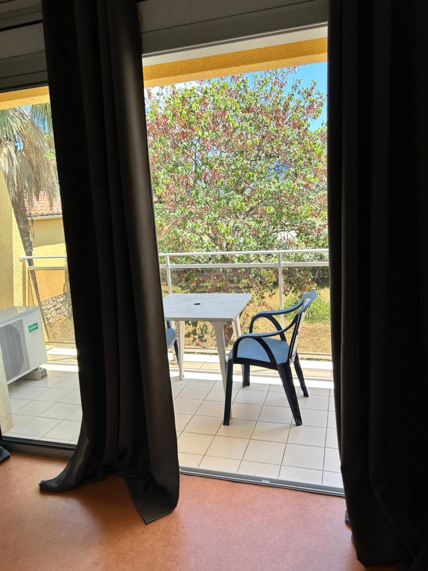 Hotel La Garenne Tresserre Екстериор снимка