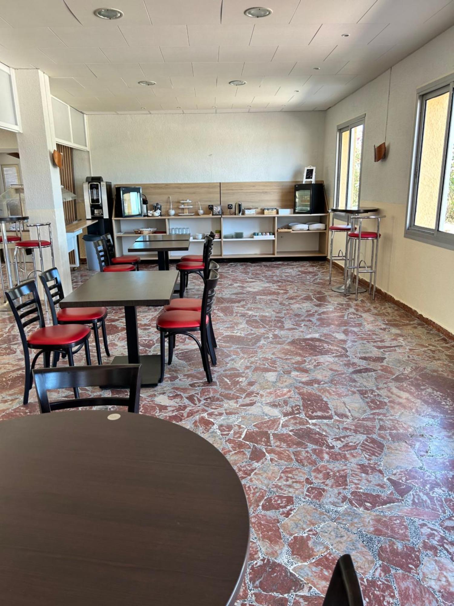 Hotel La Garenne Tresserre Екстериор снимка